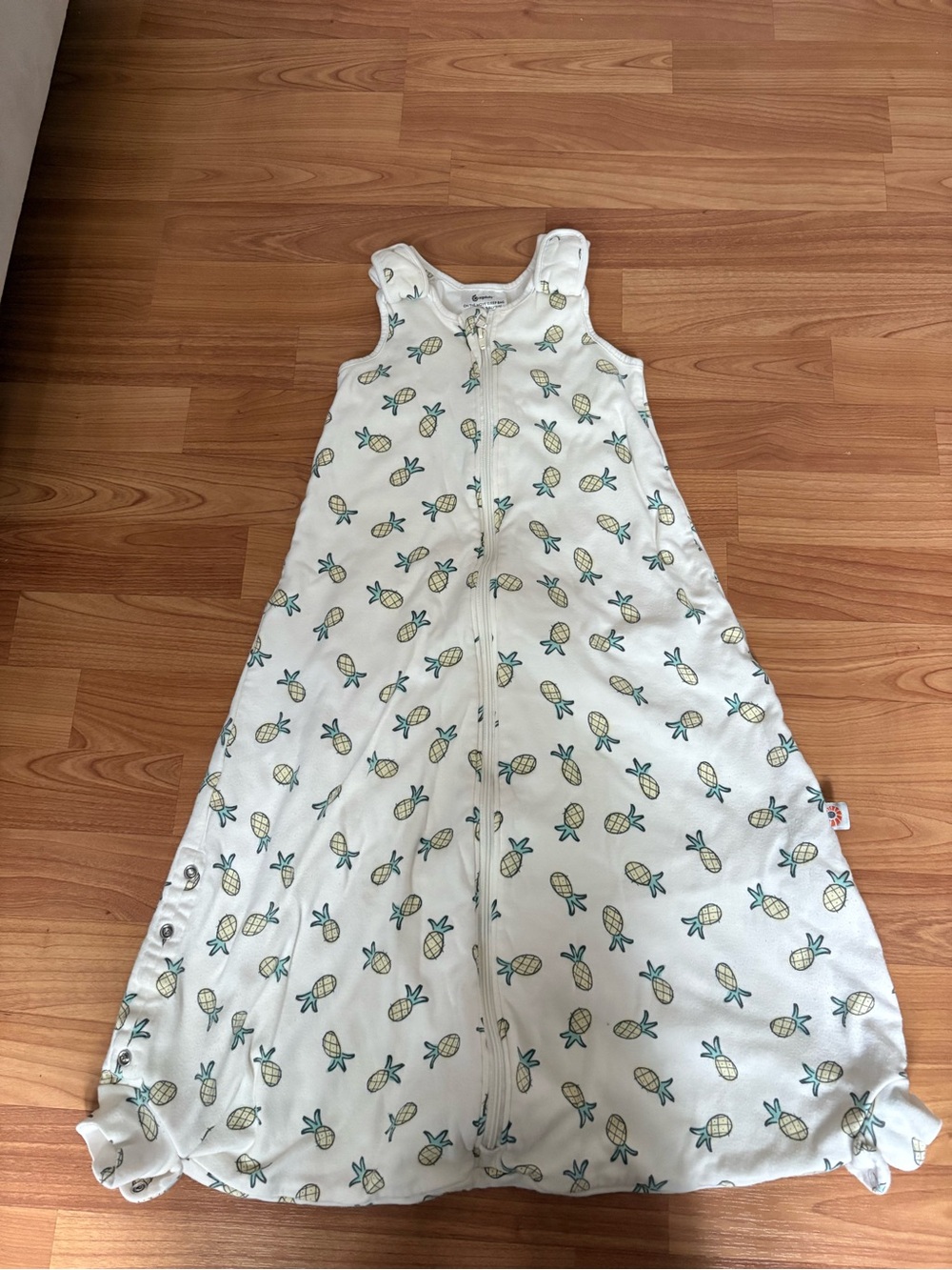 Ergobaby White Pineapple Print Sleep Sack